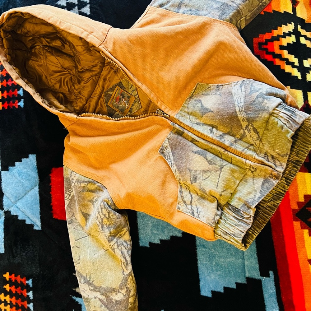 Camo kid jacket 4t like new